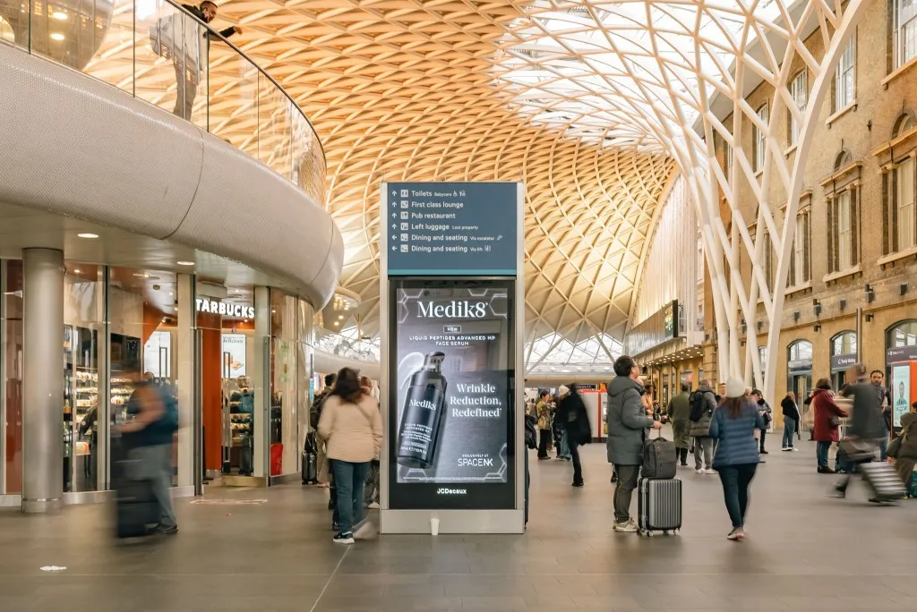 Medik8 - Key Visual Design - Digital 6 Sheet