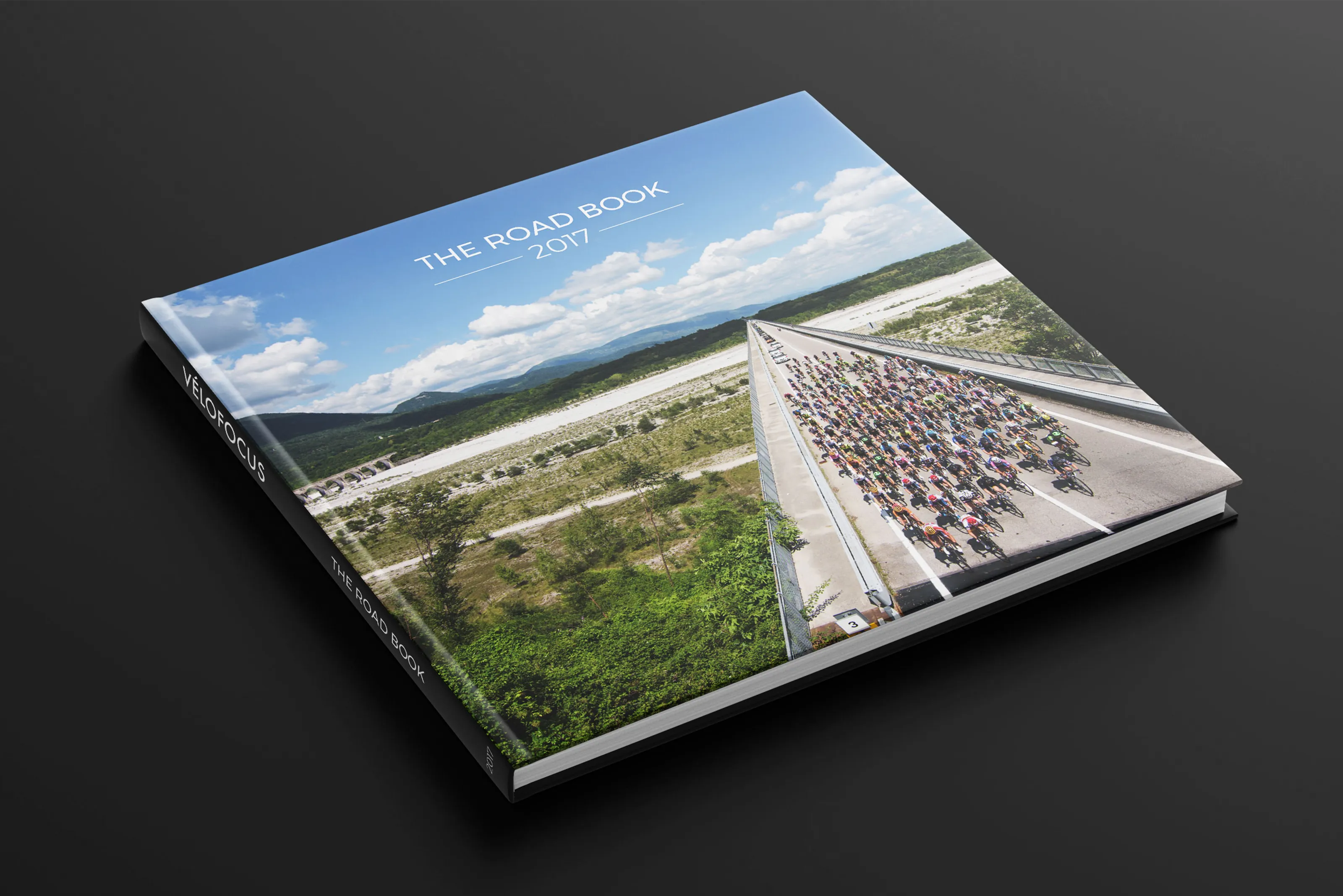 The cover the the Velofocus 2017 womens cycling review Velofocus front cover